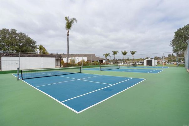 Exterior, Tennis Courts