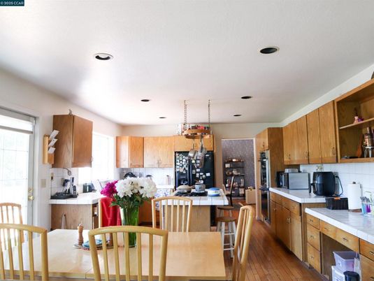 Dining room, Interior, Kitchen, Recessed Lighting, Wood Texture Flooring