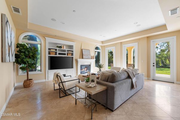 Fireplace, Interior, Living room, Recessed Lighting