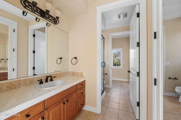 Bathroom, Interior, Tile Countertops