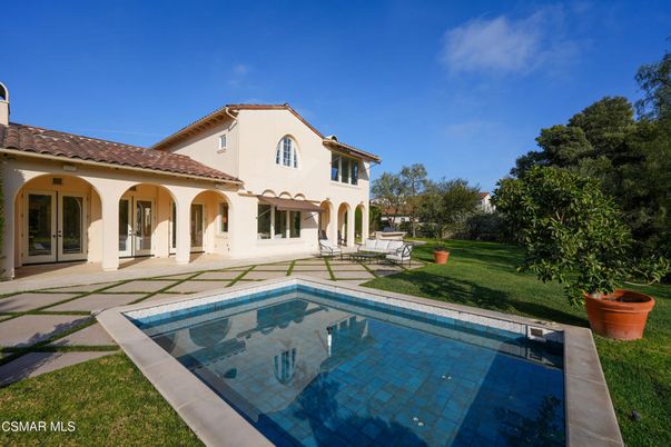Backyard, Exterior, Pool