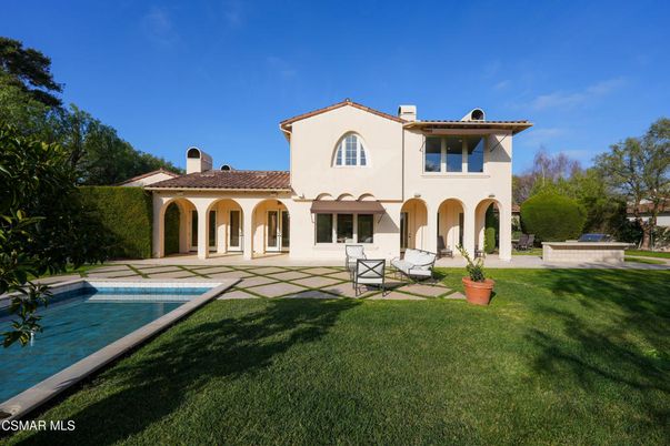 Backyard, Exterior, Pool