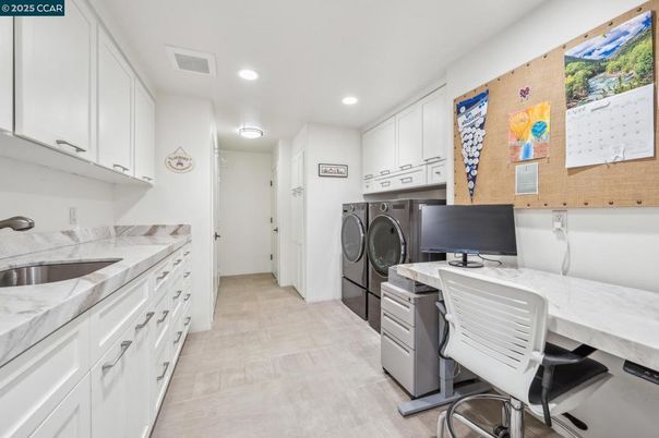 Interior, Recessed Lighting, Washer