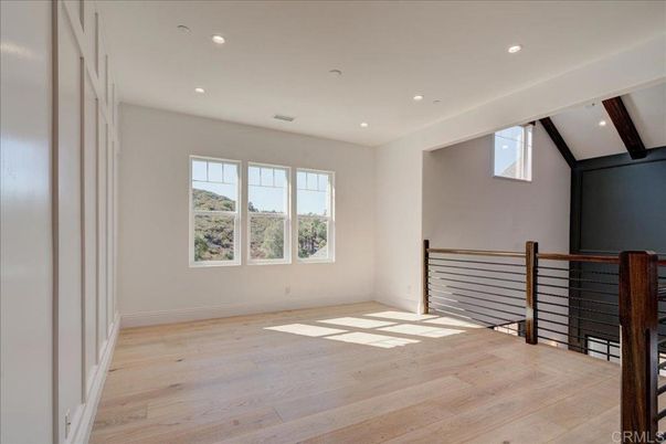 Empty room, Interior, Recessed Lighting, Wooden Beams, Wood Texture Flooring