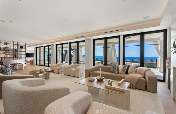 Interior, Living room, Recessed Lighting, Water, Wood Texture Flooring