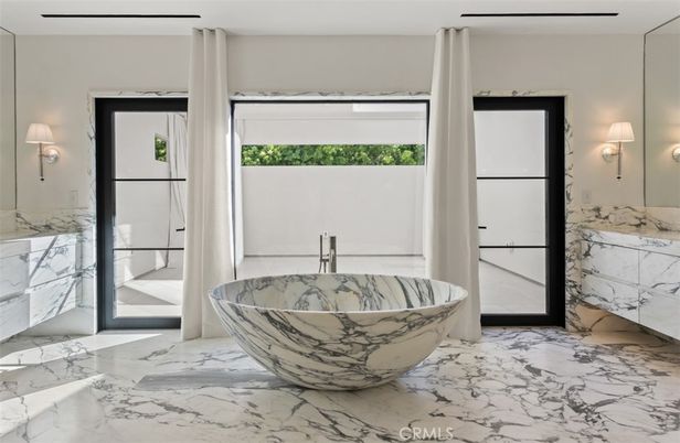 Bathroom, Free Standing Baths, Interior, Marble, Marble Walls