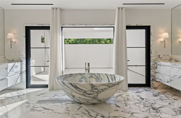Bathroom, Free Standing Baths, Interior, Marble, Marble Walls