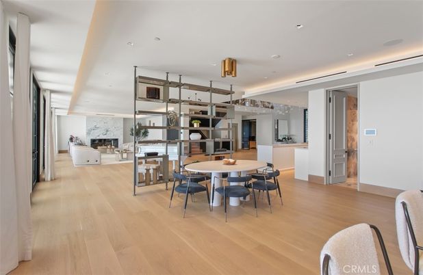 Dining room, Fireplace, Interior, Recessed Lighting, Wood Texture Flooring