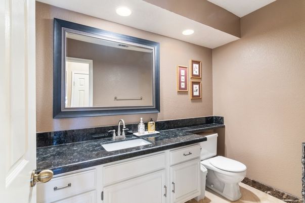 Bathroom, Interior, Recessed Lighting