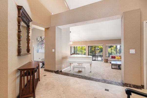 Dining room, Interior, Living room, Pendant Lights