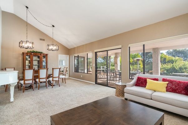 Dining room, Interior, Pendant Lights, Piano