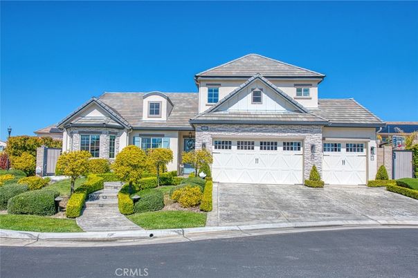 Attached, Exterior, Facade, French Provincial