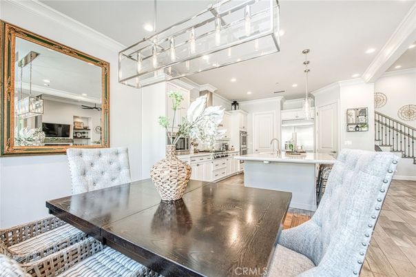 Dining room, Interior, Kitchen, Pendant Lights, Recessed Lighting, Wood Texture Flooring