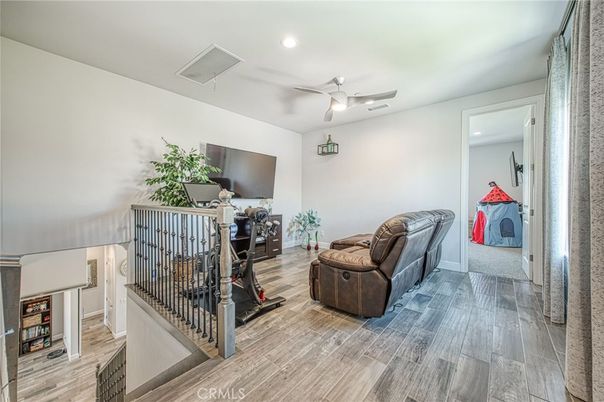 Fitness Equipment, Interior, Recessed Lighting, Wood Texture Flooring