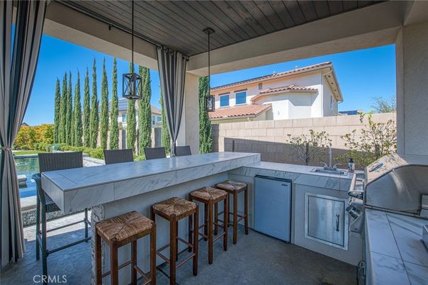 Exterior, Pendant Lights