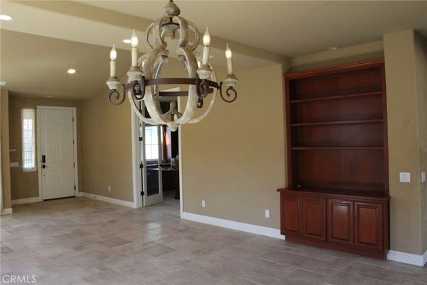 Chandelier, Empty room, Interior, Recessed Lighting