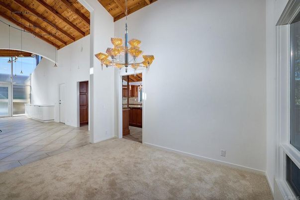 Chandelier, Empty room, Interior, Wooden Beams, Wooden Ceilings
