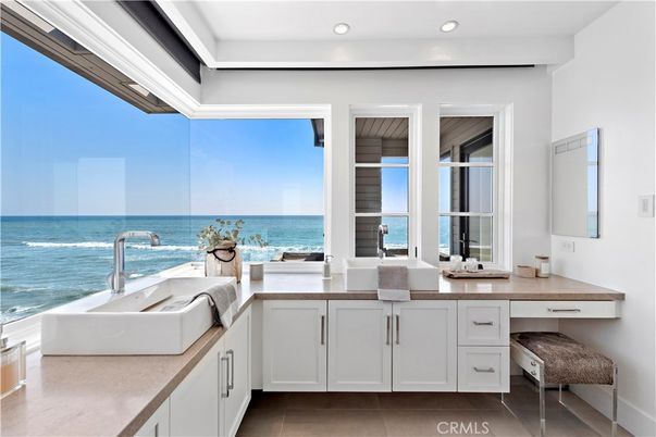Bathroom, Interior, Recessed Lighting, Water