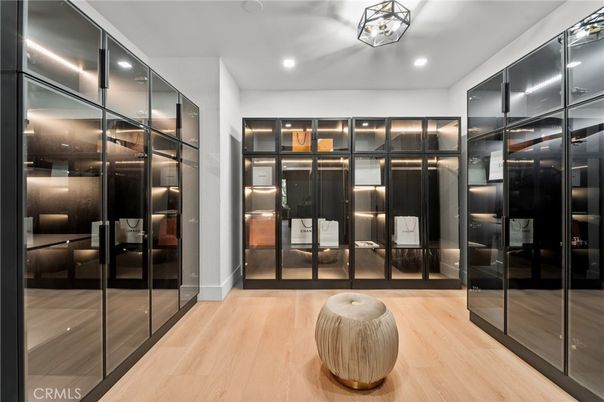 Interior, Recessed Lighting, Walk-in Closets, Wood Texture Flooring