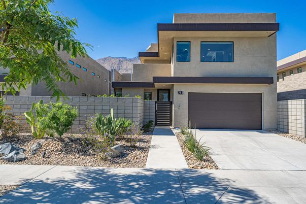 Attached, Exterior, Facade, Modern