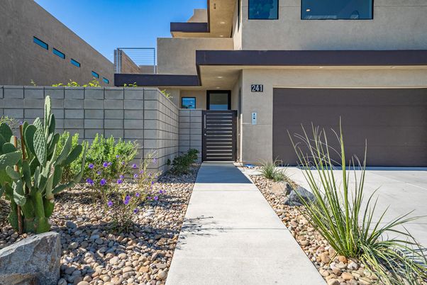 Attached, Exterior, Facade, Modern