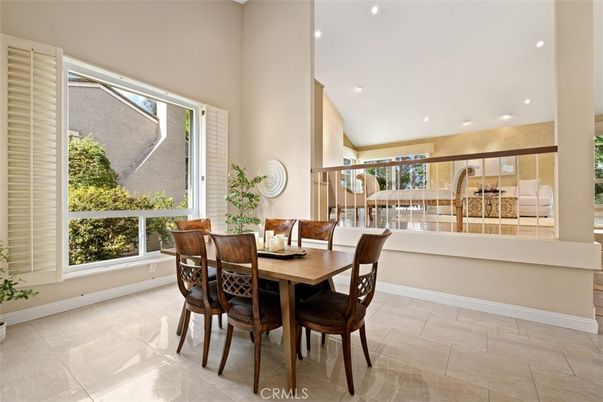 Dining room, Interior, Recessed Lighting