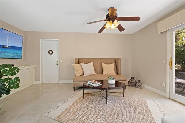 Interior, Living room, Water