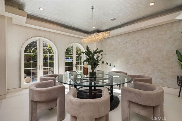 Chandelier, Dining room, Interior, Recessed Lighting