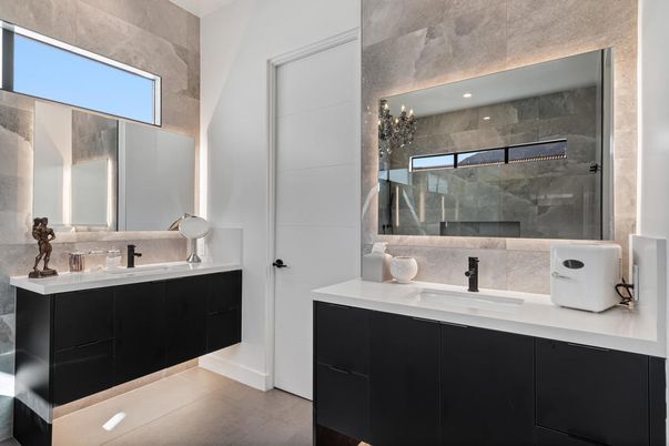 Bathroom, Dual Sink Vanities, Interior