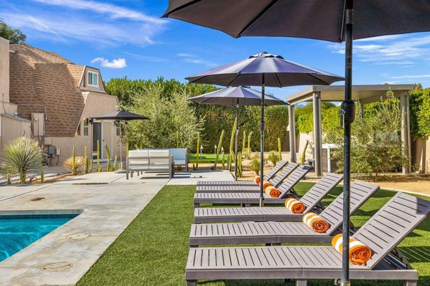 Backyard, Exterior, Pool