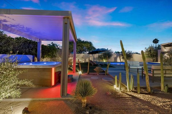 Exterior, Hot Tub