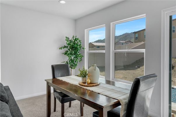 Dining room, Interior, Recessed Lighting