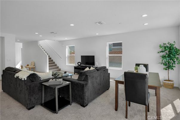 Dining room, Interior, Living room, Recessed Lighting