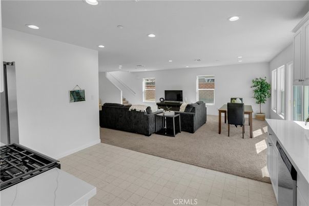 Dining room, Interior, Kitchen, Living room, Recessed Lighting