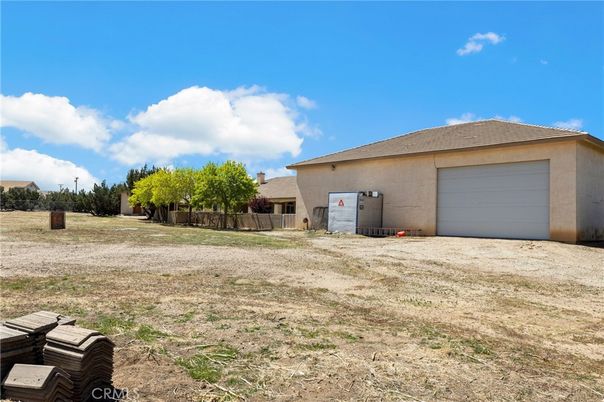 Backyard, Detached Garage, Exterior