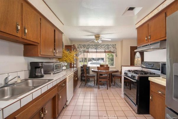 Dining room, Interior, Kitchen, Tile Countertops