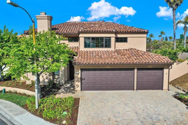 Attached, Exterior, Facade, Mediterranean
