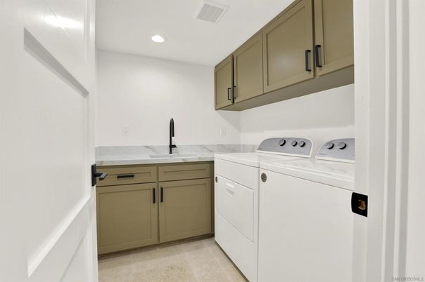 Interior, Recessed Lighting, Washer