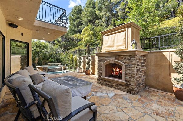 Exterior, Fireplace, Pool
