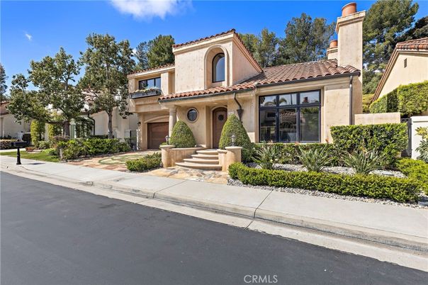 Attached, Exterior, Facade, Mediterranean