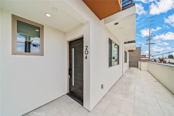 Exterior, Recessed Lighting