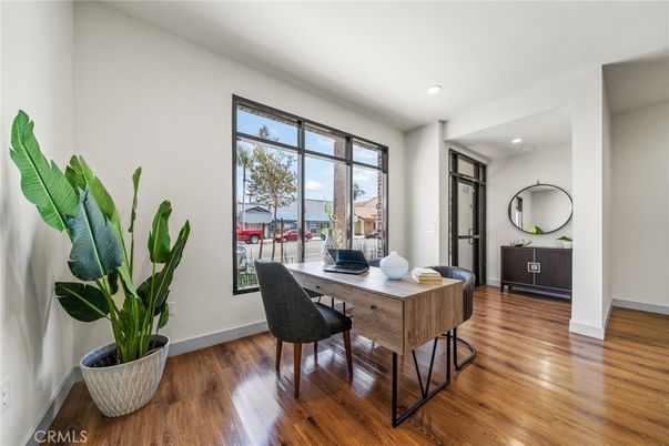 Home Office, Interior, Recessed Lighting, Wood Texture Flooring
