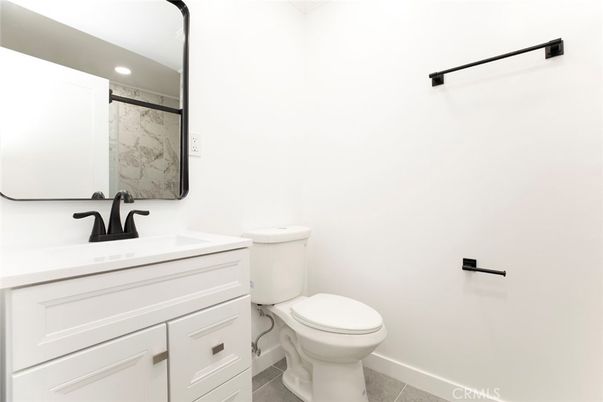 Bathroom, Interior, Marble Walls, Recessed Lighting
