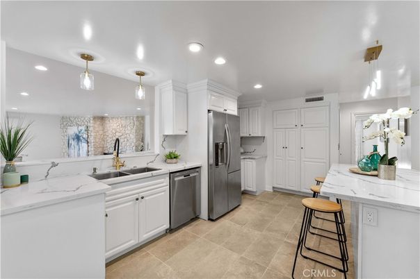 Interior, Kitchen, Pendant Lights, Recessed Lighting, Stainless Steel Appliances