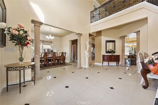 Chandelier, Dining room, Interior