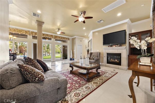 Fireplace, Interior, Living room, Recessed Lighting