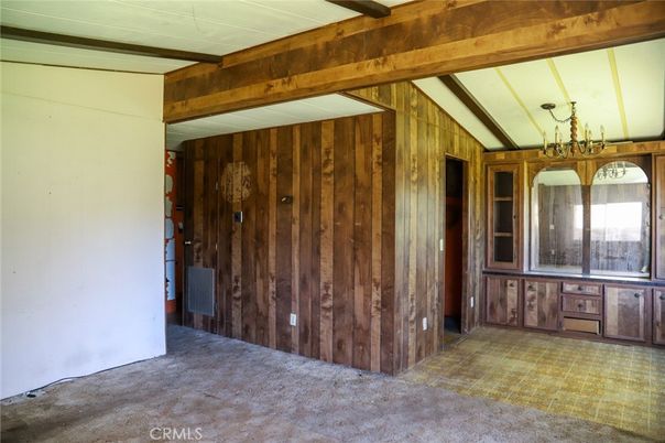 Empty room, Interior, Wooden Beams, Wooden Walls