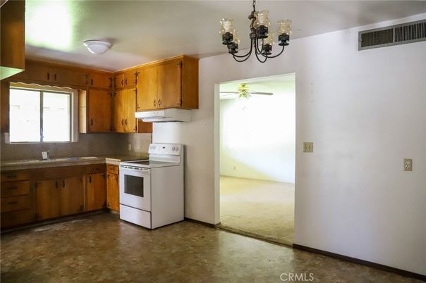Chandelier, Interior, Kitchen