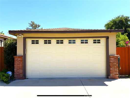 Detached Garage, Exterior