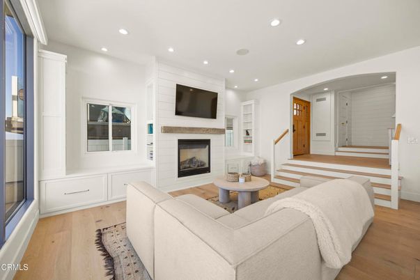 Fireplace, Interior, Living room, Recessed Lighting, Wood Texture Flooring